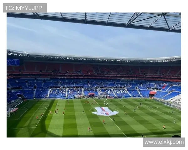 球星悲情告别赛场缘起缘灭 足球传奇的落幕与新篇章